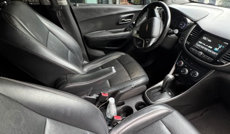 
								CHEVROLET TRACKER PREMIER 1.8 AT full									