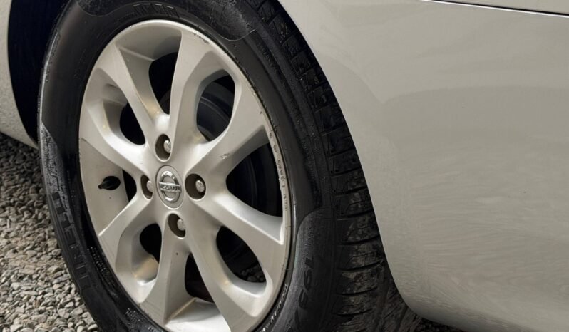 
								NISSAN VERSA SENSE MT 1.6 full									