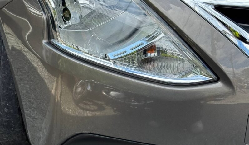 
								NISSAN VERSA DRIVE AT 1.6 SD full									
