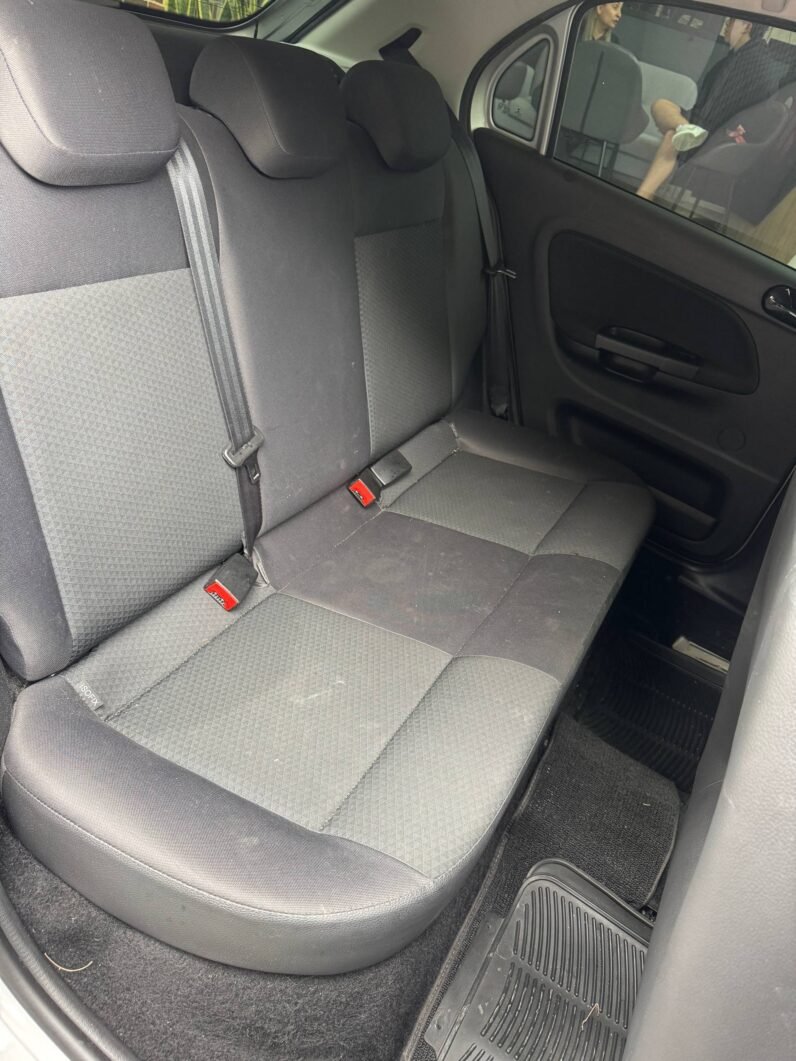 
								VOLKSWAGEN GOL COMFORTLINE AT 1.6 full									