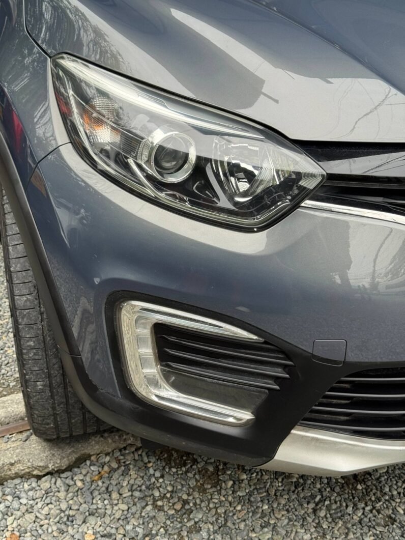
								RENAULT CAPTUR ZEN 2.0 MT 4×2 full									