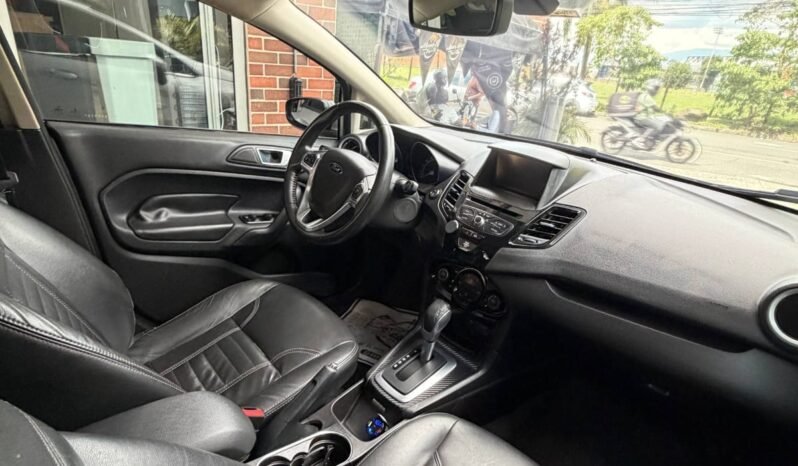 
								FORD FIESTA TITANIUM AT 1.6 full									