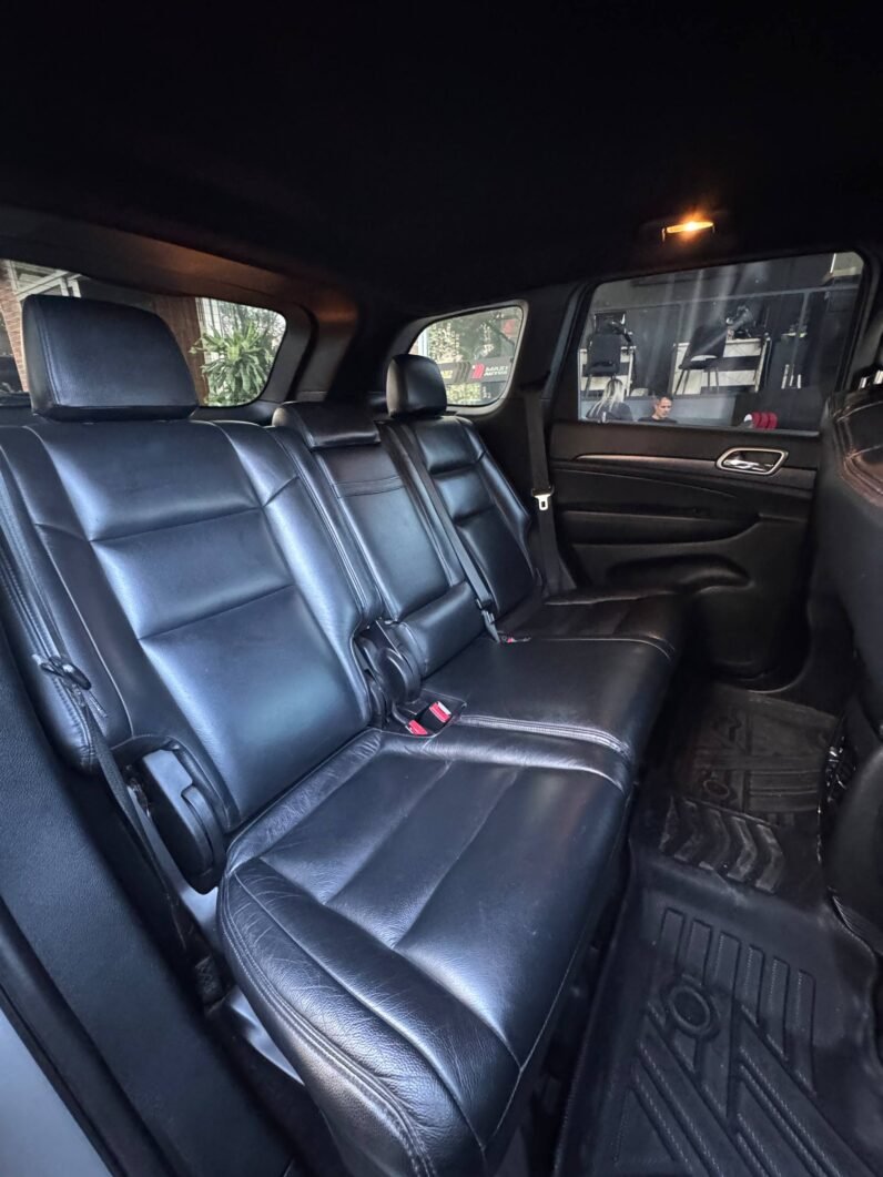 
								JEEP GRAND CHEROKEE LAREDO 3.6L AT 4X4 full									