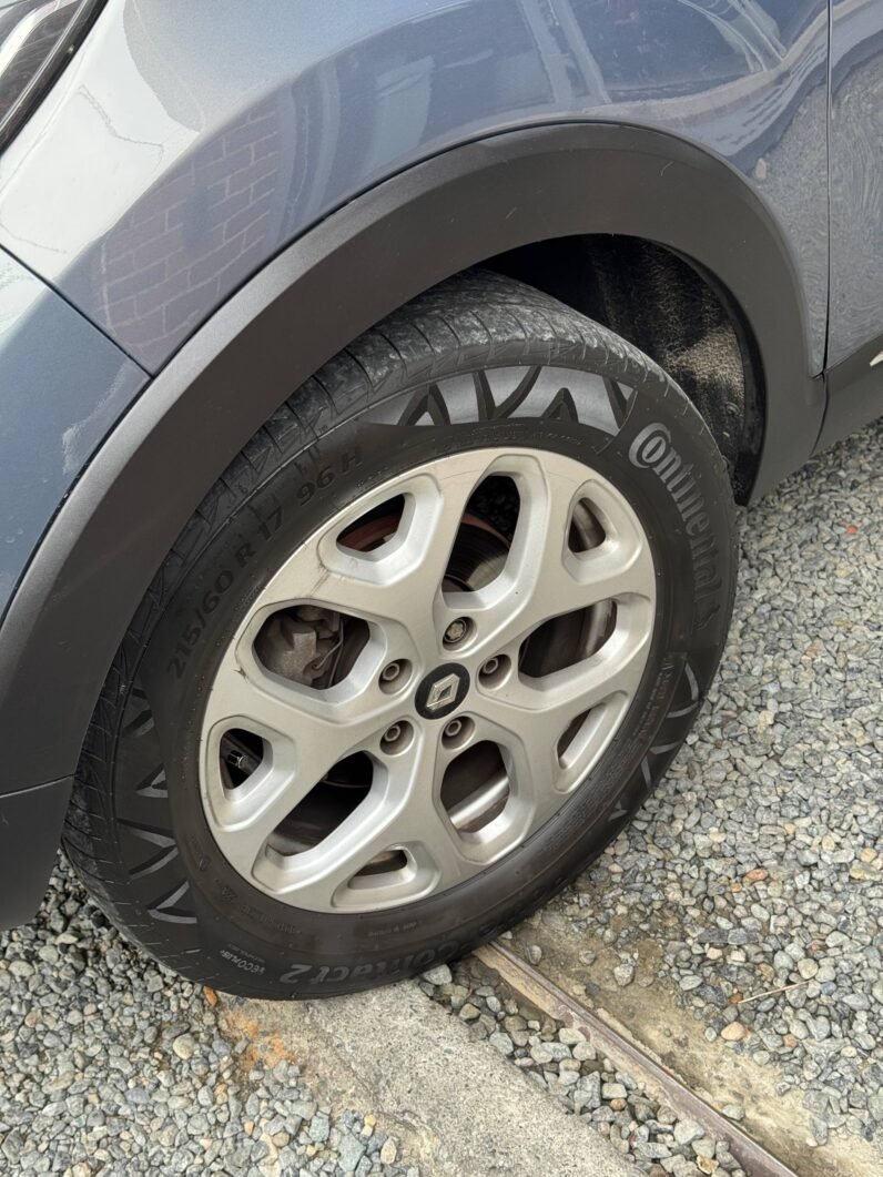 
								RENAULT CAPTUR ZEN 2.0 MT 4×2 full									