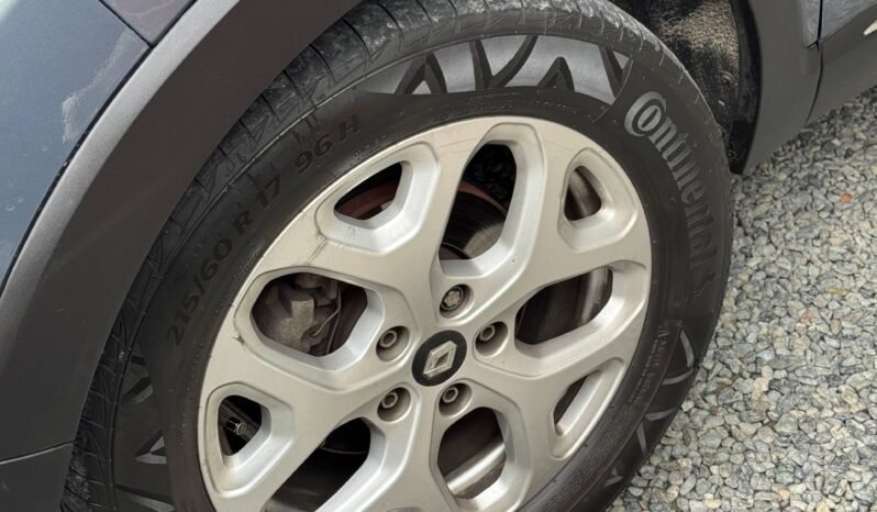 
								RENAULT CAPTUR ZEN 2.0 MT 4×2 full									