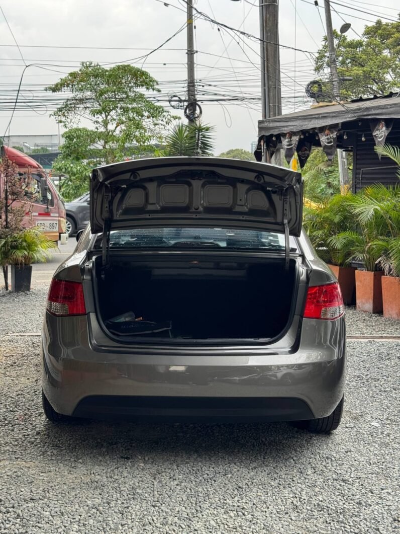 
								KIA CERATO FORTE 1.6L AT full									