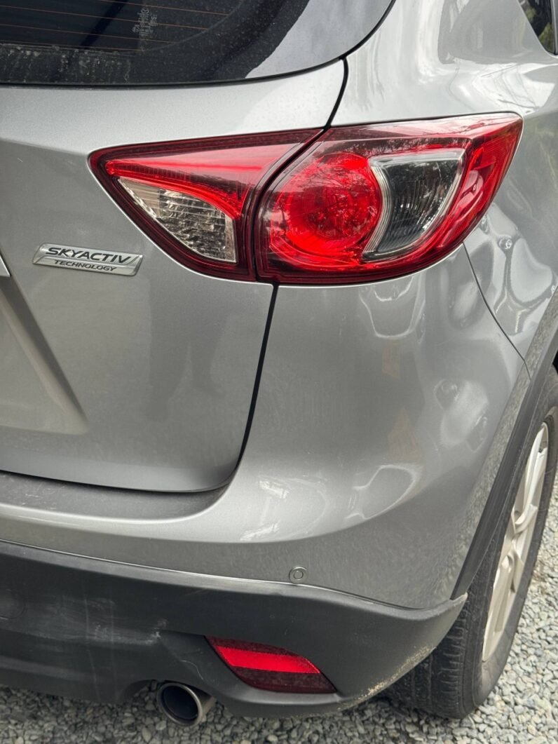 
								MAZDA Cx5 HIGH 2.0 AT 4×2 full									
