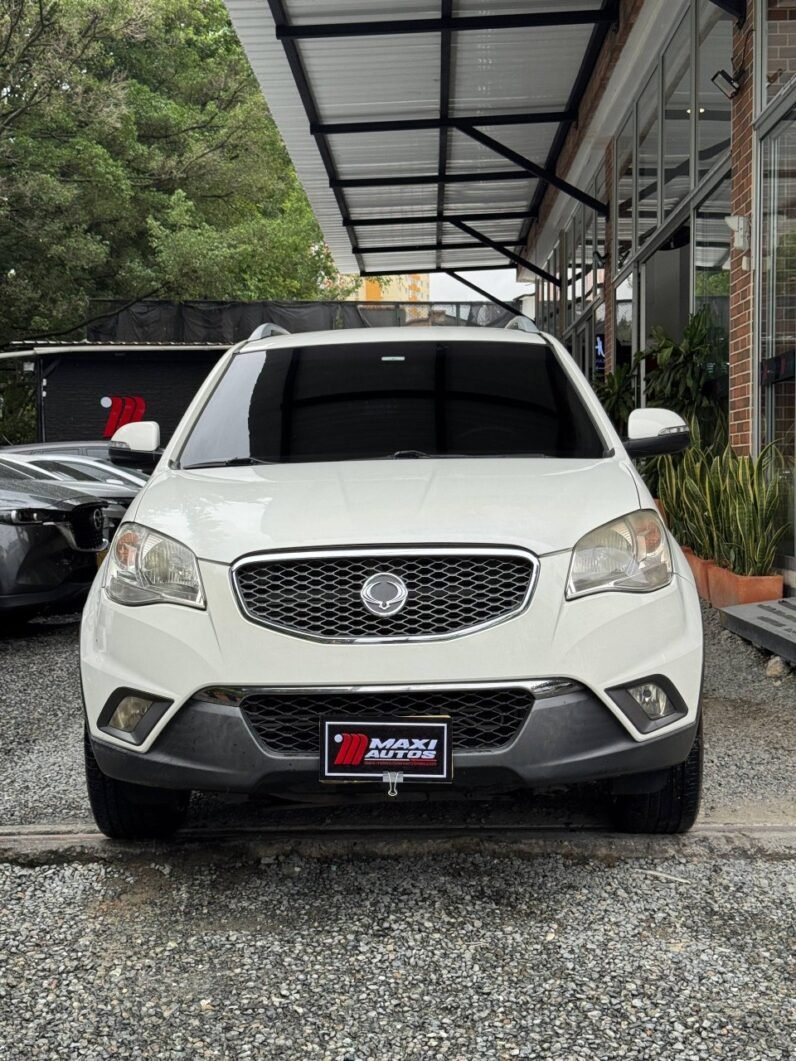 
								SSANGYONG KORANDO C MT 4X2 full									