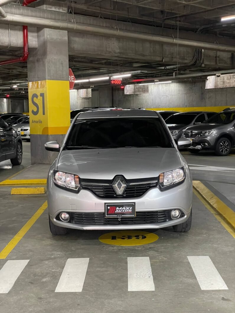 
								RENAULT LOGAN PRIVILEGE AT 1.6 SD full									
