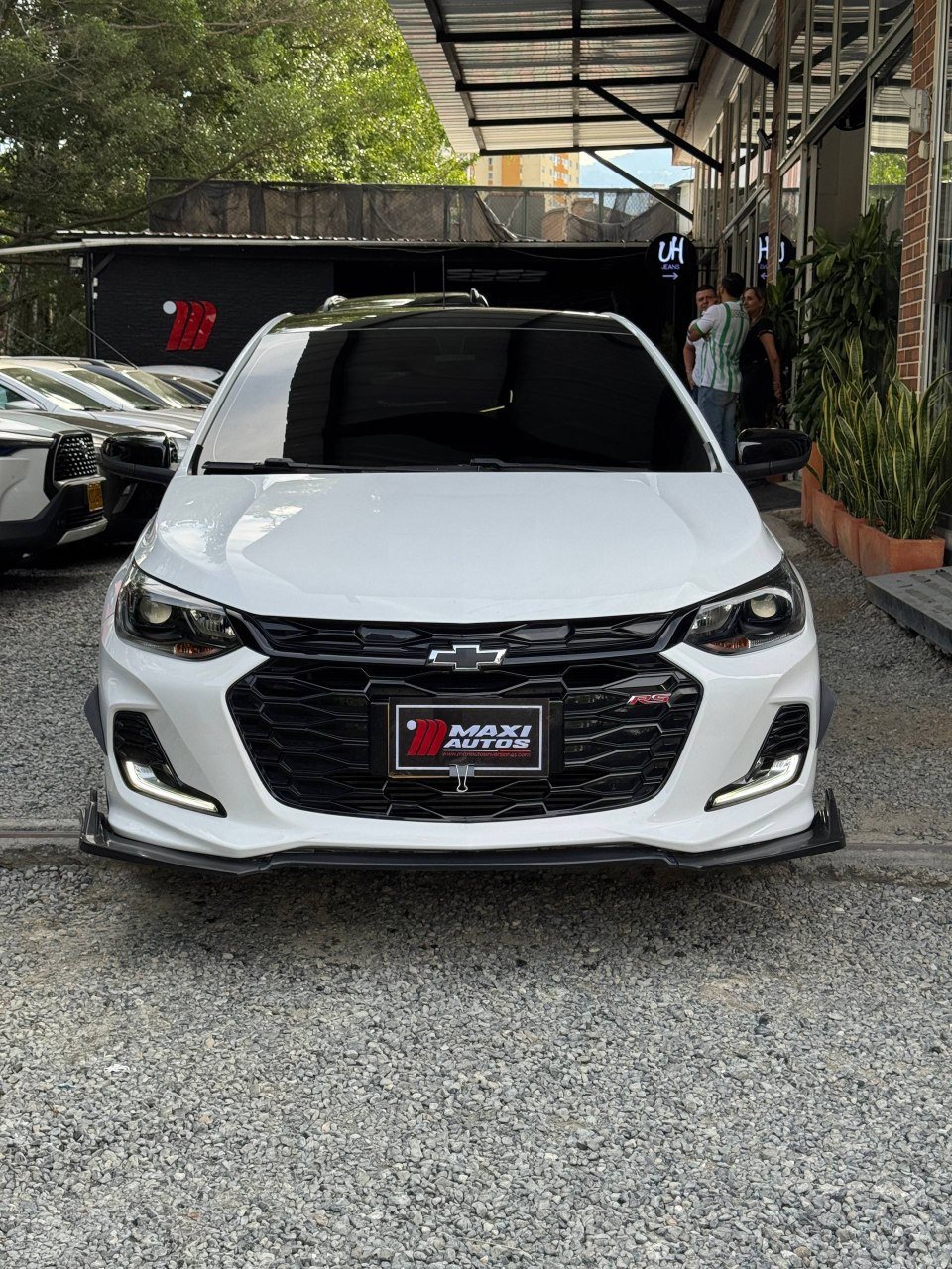 CHEVROLET ONIX RS MT HB
