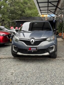 
										RENAULT CAPTUR ZEN 2.0 MT 4×2 full									