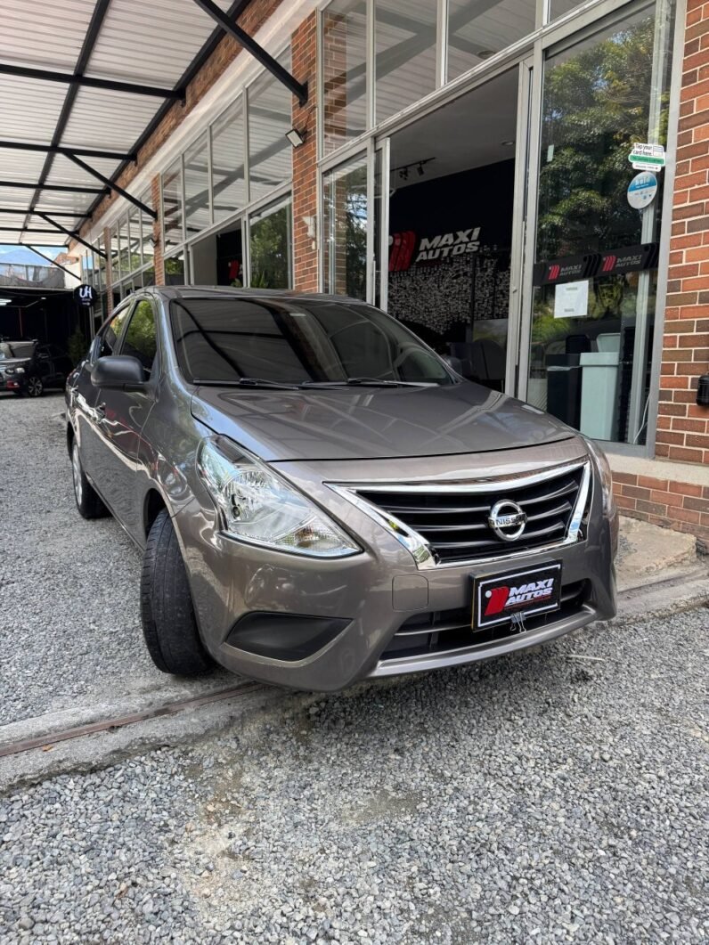 
								NISSAN VERSA DRIVE AT 1.6 SD full									