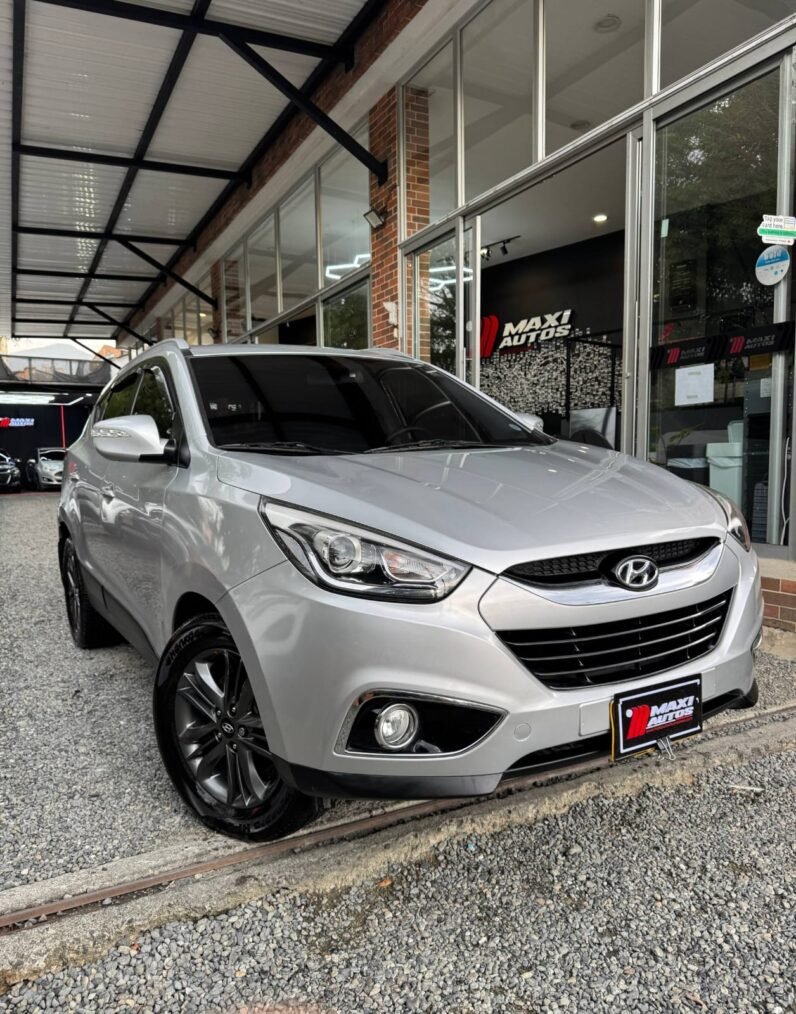 
								HYUNDAI TUCSON IX-35 STYLE 2.0 AT 4×2 full									