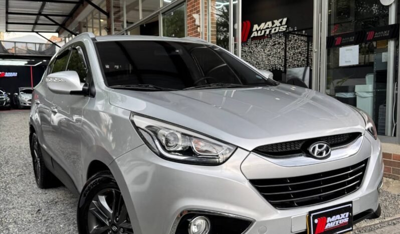 
								HYUNDAI TUCSON IX-35 STYLE 2.0 AT 4×2 full									