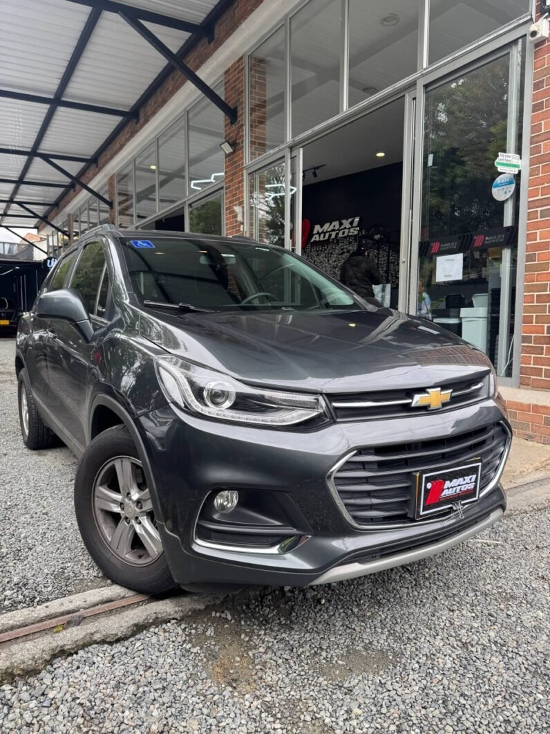 
								CHEVROLET TRACKER LT AT 1.8 full									