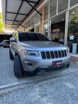 JEEP GRAND CHEROKEE LAREDO 3.6L AT 4X4