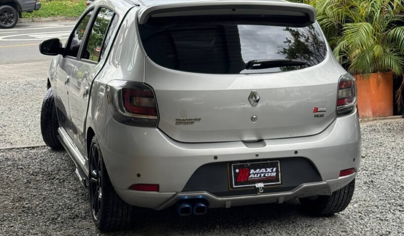 
								RENAULT SANDERO RS MT 2.0 full									