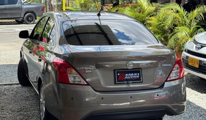 
								NISSAN VERSA DRIVE AT 1.6 SD full									
