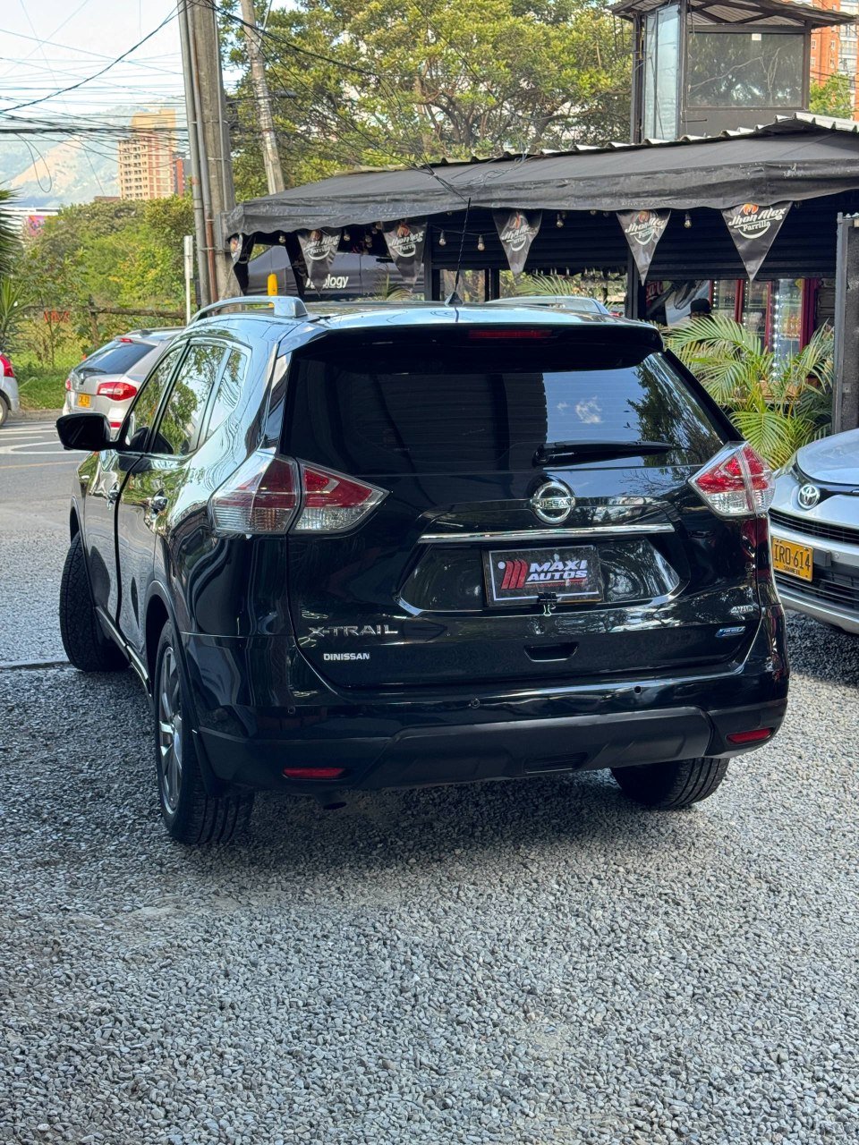NISSAN XTRAIL EXCLUSIVE 2.5 AT 4X4