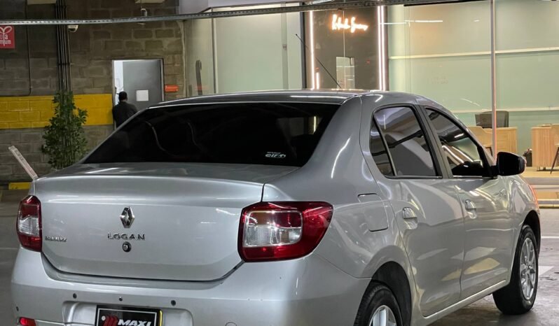 
								RENAULT LOGAN PRIVILEGE AT 1.6 SD full									
