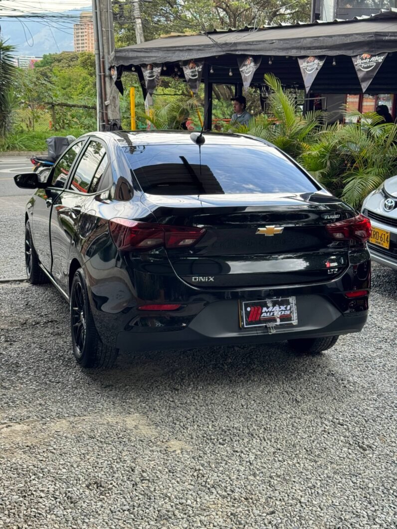 
								CHEVROLET ONIX LTZ  TURBO AT SD full									