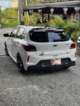 CHEVROLET ONIX RS MT HB