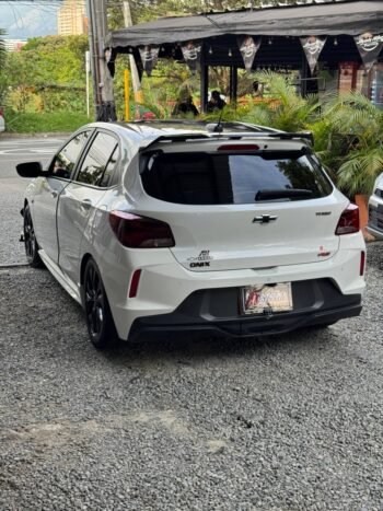 CHEVROLET ONIX RS MT HB