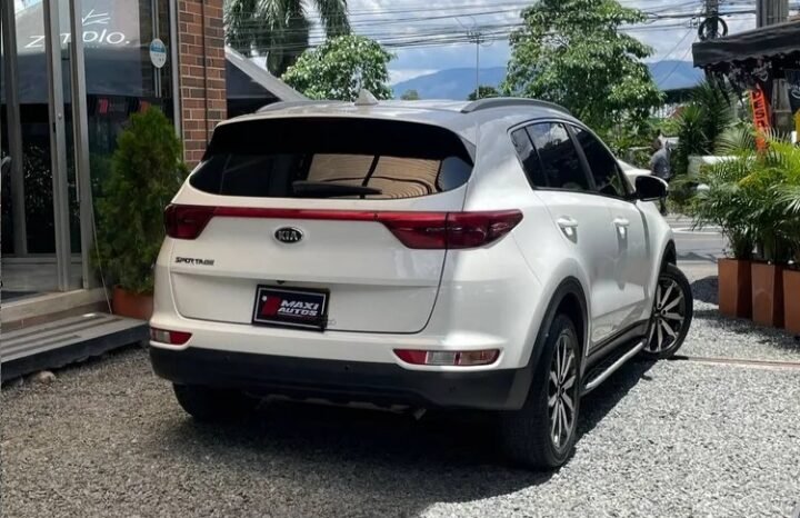 
								KIA NEW SPORTAGE LX AT 4X2  2.0 GASOLINA full									