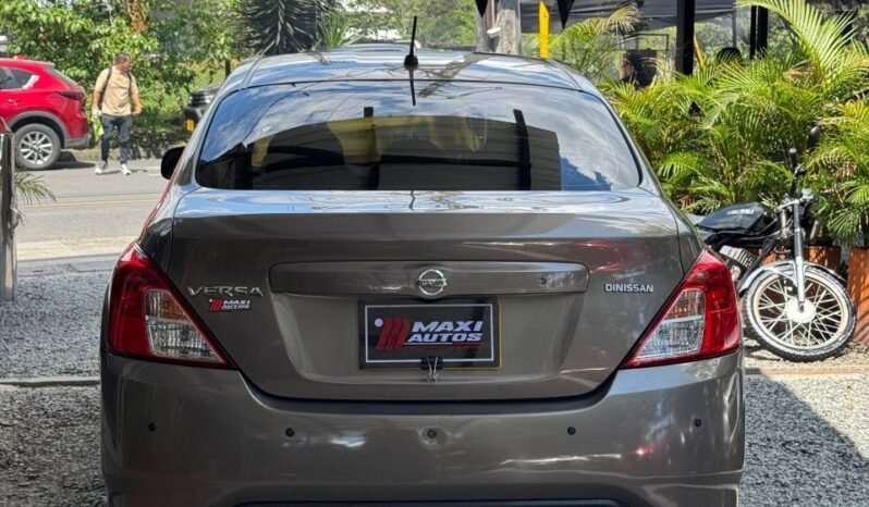 
								NISSAN VERSA DRIVE AT 1.6 SD full									