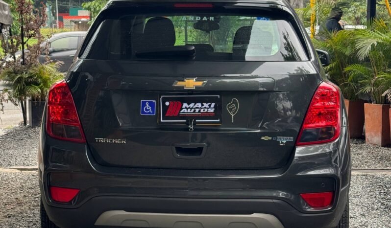 
								CHEVROLET TRACKER LT AT 1.8 full									