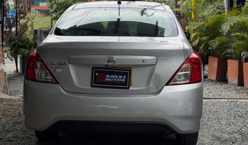 
								NISSAN VERSA SENSE MT 1.6 full									