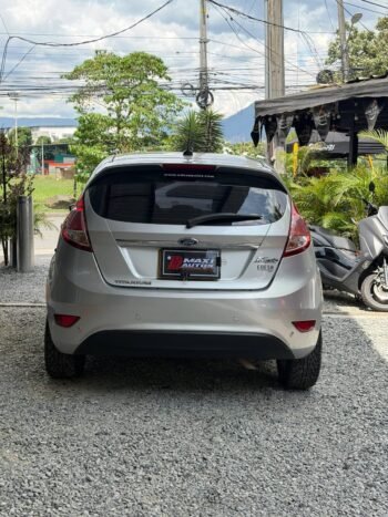 FORD FIESTA TITANIUM AT 1.6
