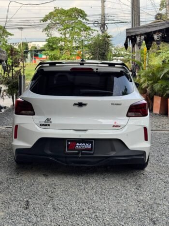 CHEVROLET ONIX RS MT HB