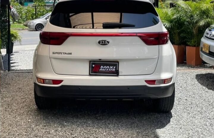 
								KIA NEW SPORTAGE LX AT 4X2  2.0 GASOLINA full									