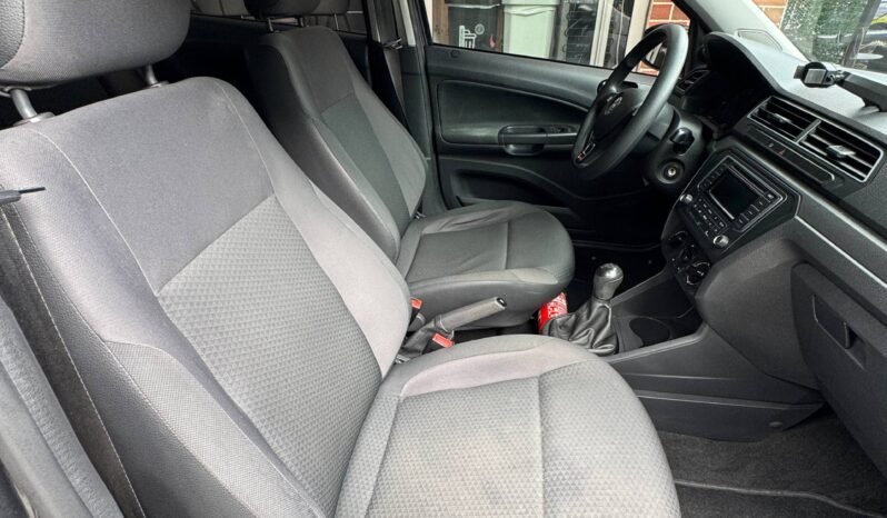 
								VOLKSWAGEN GOL TRENDLINE MT 1.6 full									