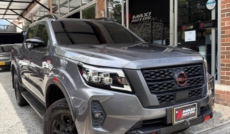 
								NISSAN FRONTIER PRO-4X  AUT 2.5GSL 4X4 full									