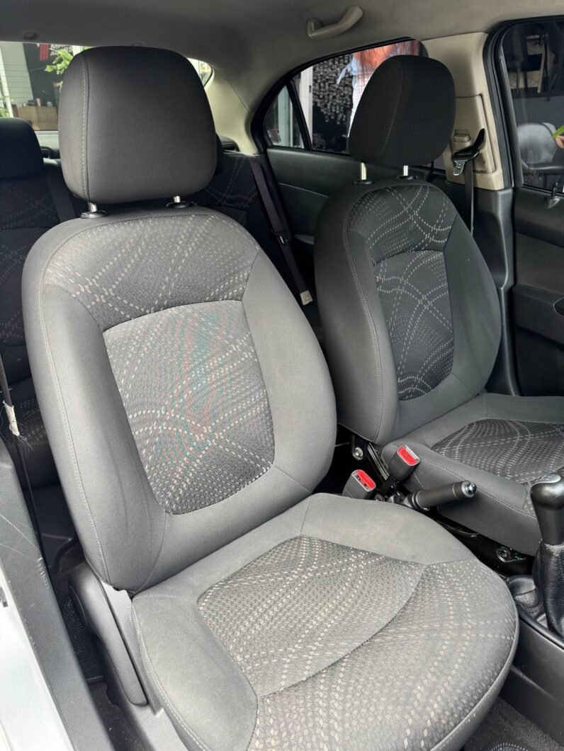 
								CHEVROLET BEAT PREMIER 1.2 SD full									