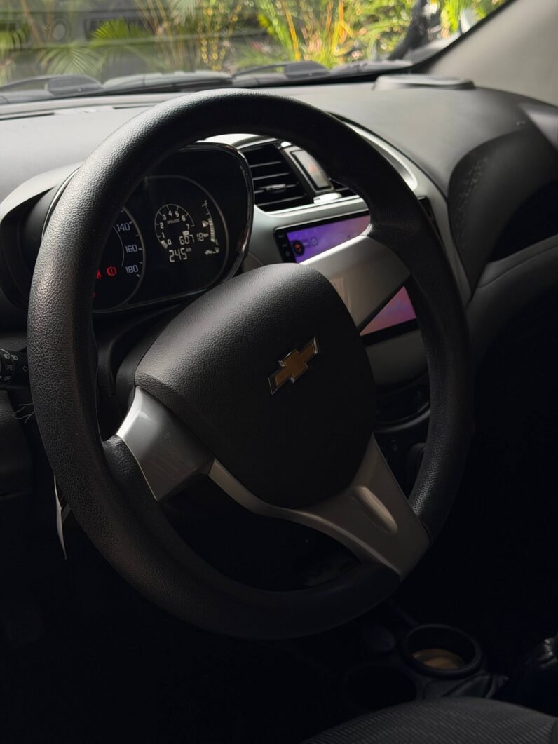 
								CHEVROLET BEAT PREMIER 1.2 SD full									