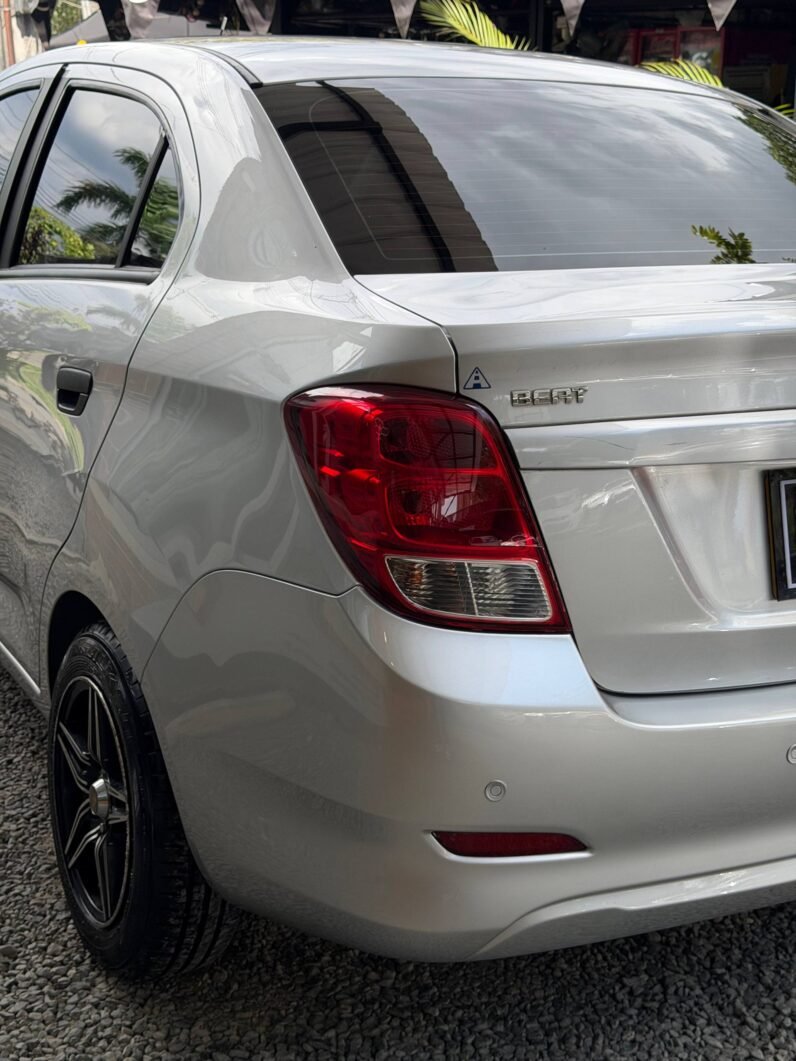 
								CHEVROLET BEAT PREMIER 1.2 SD full									