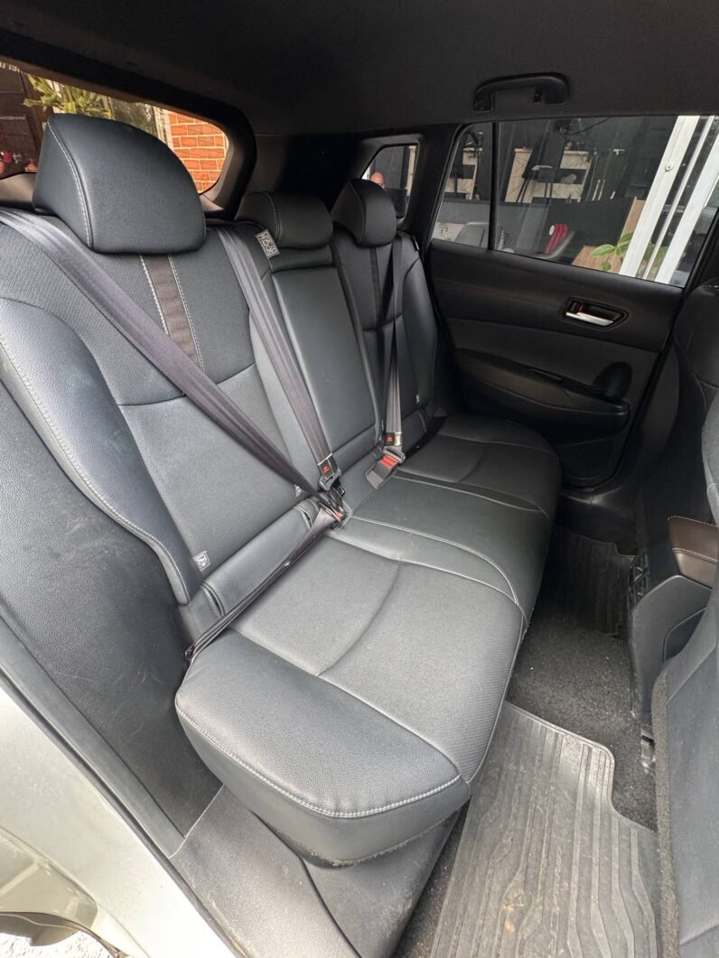 
								TOYOTA COROLLA CROSS XEI HYBRID 1.8 AT full									