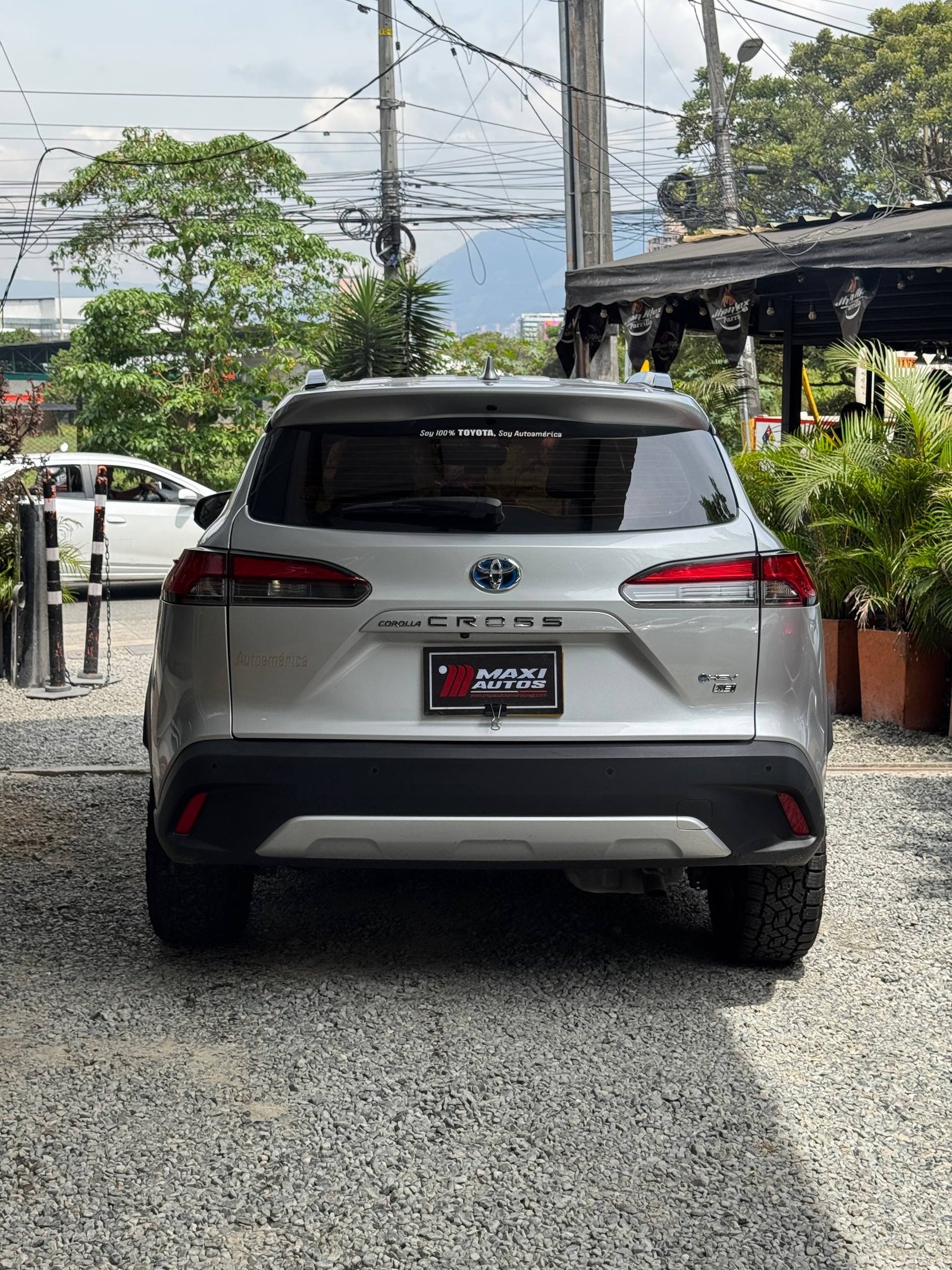 TOYOTA COROLLA CROSS XEI HYBRID 1.8 AT