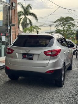 
										HYUNDAI TUCSON IX-35 STYLE 2.0 AT 4×2 full									