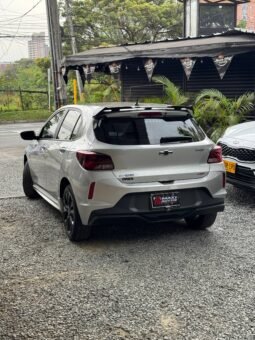 
										CHEVROLET ONIX RS MT HB full									
