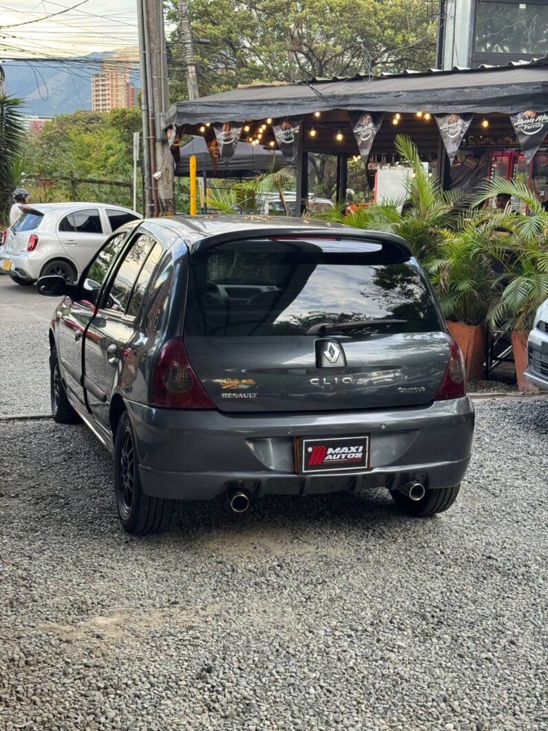 
								RENAULT CLIO CAMPUS 1.2 MT full									