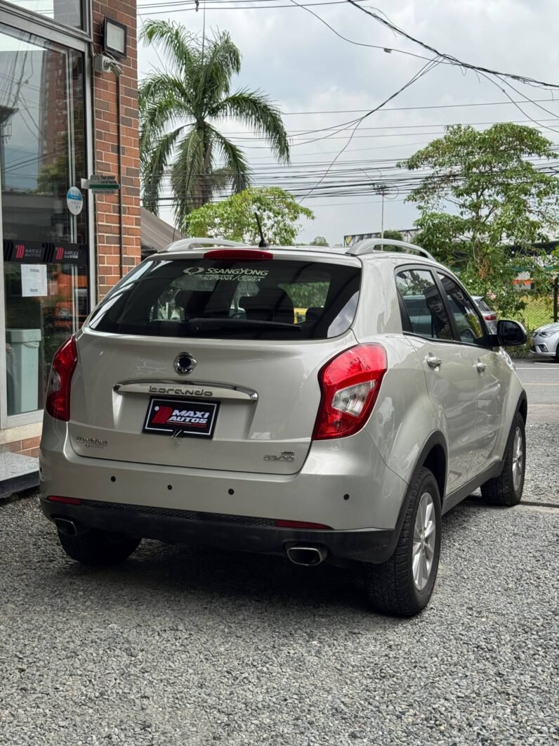 
								SSANGYONG KORANDO C AT 2.0 GASOLINA 4X2 full									