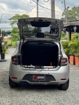 
										RENAULT SANDERO RS MT 2.0 full									