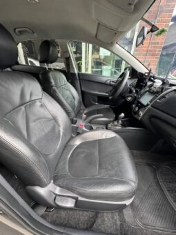 
										KIA CERATO FORTE 1.6L AT full									