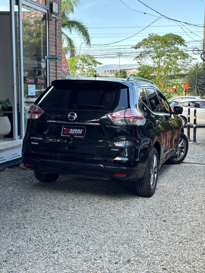 
								NISSAN XTRAIL EXCLUSIVE 2.5 AT 4X4 full									