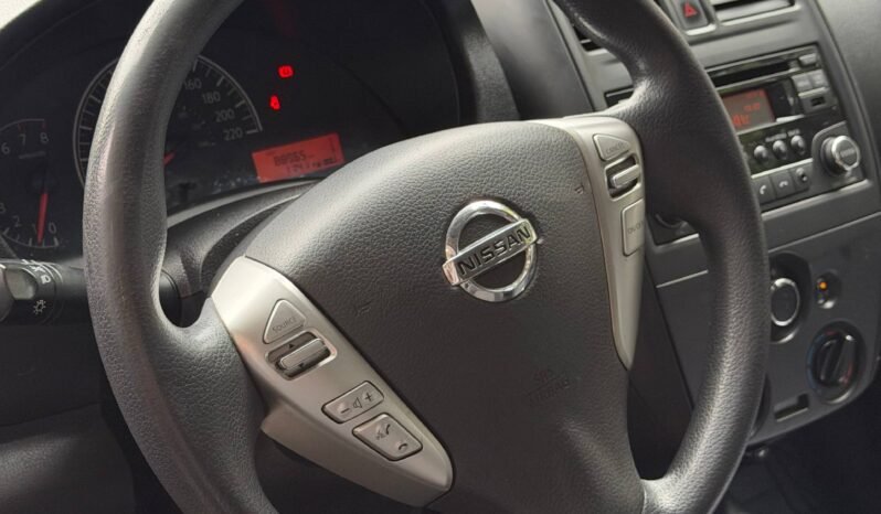 
								NISSAN VERSA SENSE MT 1.6 full									