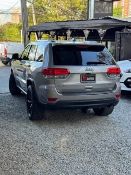 
										JEEP GRAND CHEROKEE LAREDO 3.6L AT 4X4 full									